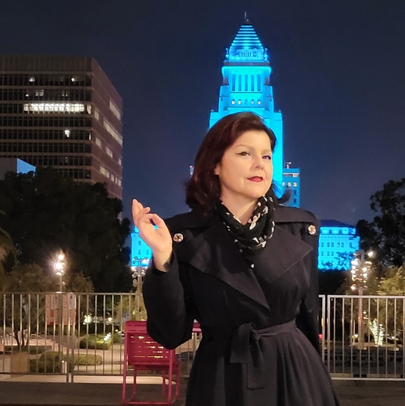 Meet your Posher, Mimi - Picture 2 of 4